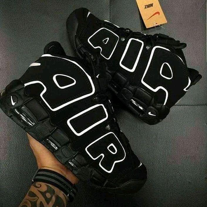 Nike Air More - Uptempo Black & White